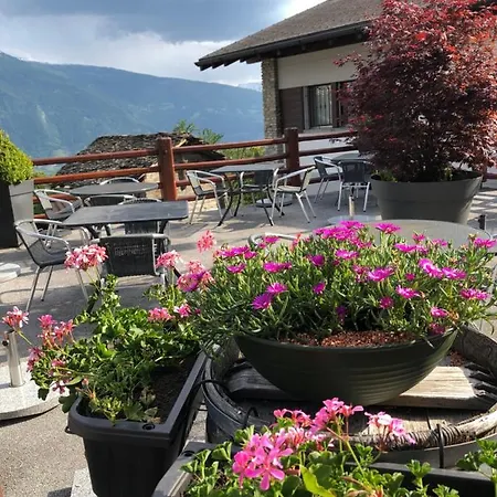 Cafe Cher-mignon Et D'hotes Bed and Breakfast