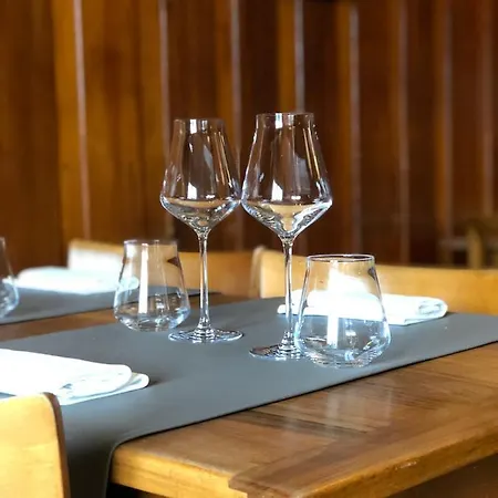 Oda ve Kahvaltı Cafe Cher-mignon Et D'hotes 3*