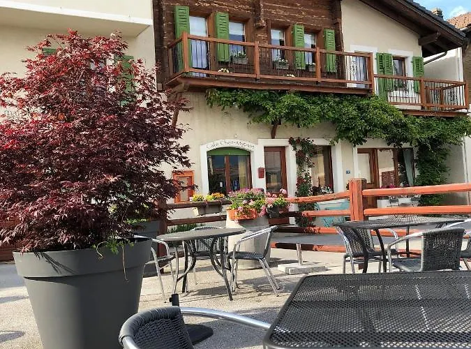 B&B Cafe Cher-mignon Et D'hotes 3*