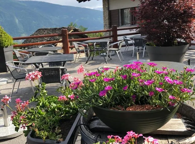 Cafe Cher-mignon Et D'hotes Oda ve Kahvaltı