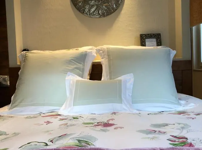 B&B Cafe Cher-mignon Et D'hotes