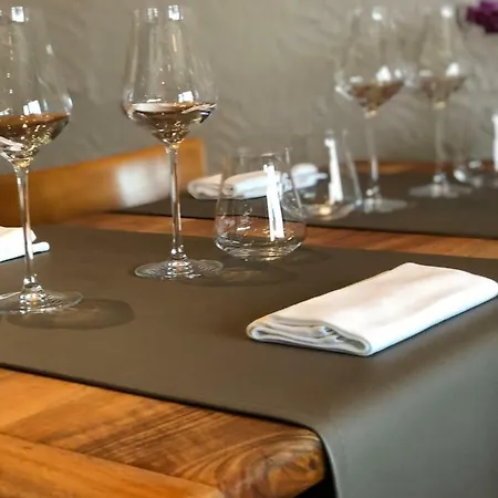 Cafe Cher-mignon Et D'hotes Chermignon-d'en Haut