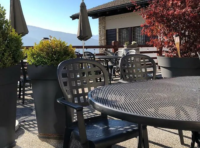 Cafe Cher-mignon Et D'hotes Bed and Breakfast Chermignon-d'en Haut