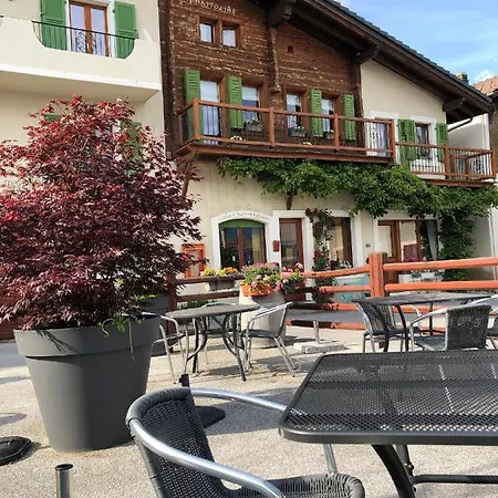 Bed & Breakfast Cafe Cher-mignon Et D'hotes 3*