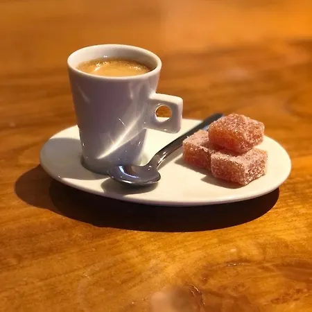 Bed & Breakfast Cafe Cher-mignon Et D'hotes 3*