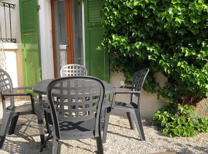 Cafe Cher-mignon Et D'hotes Bed & Breakfast